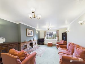 Living Room- click for photo gallery